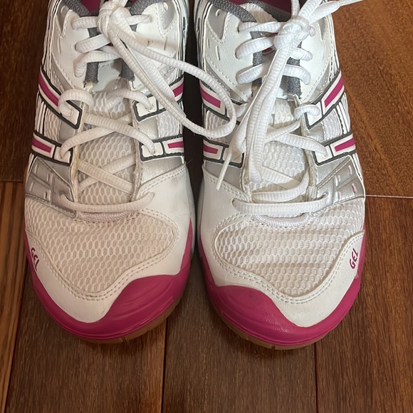 Asics sneakers💞 - Picture 2 of 5